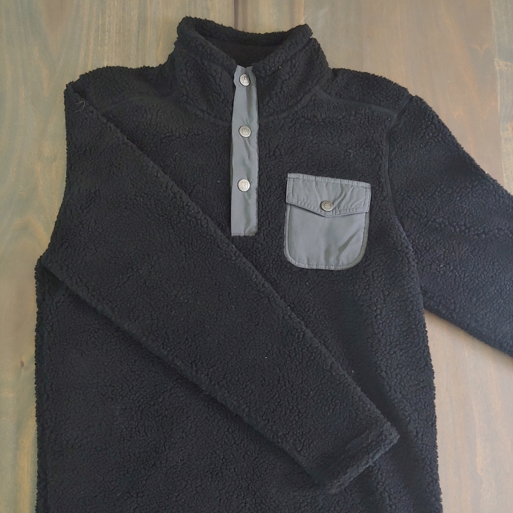 Avalanche Black Warm Pullover Sweatshirt